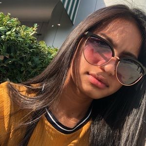 Meet your Posher, Chinalyn